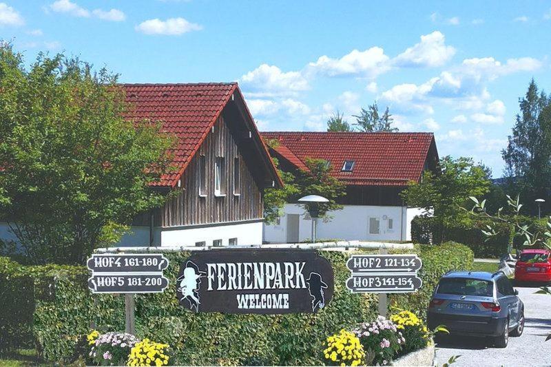 Ferienhaus Bayern Am Ferienpark Westerncity Eging Exterior foto